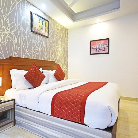 Hotel The Best Near Delhi Airport Neu-Delhi Exterior foto