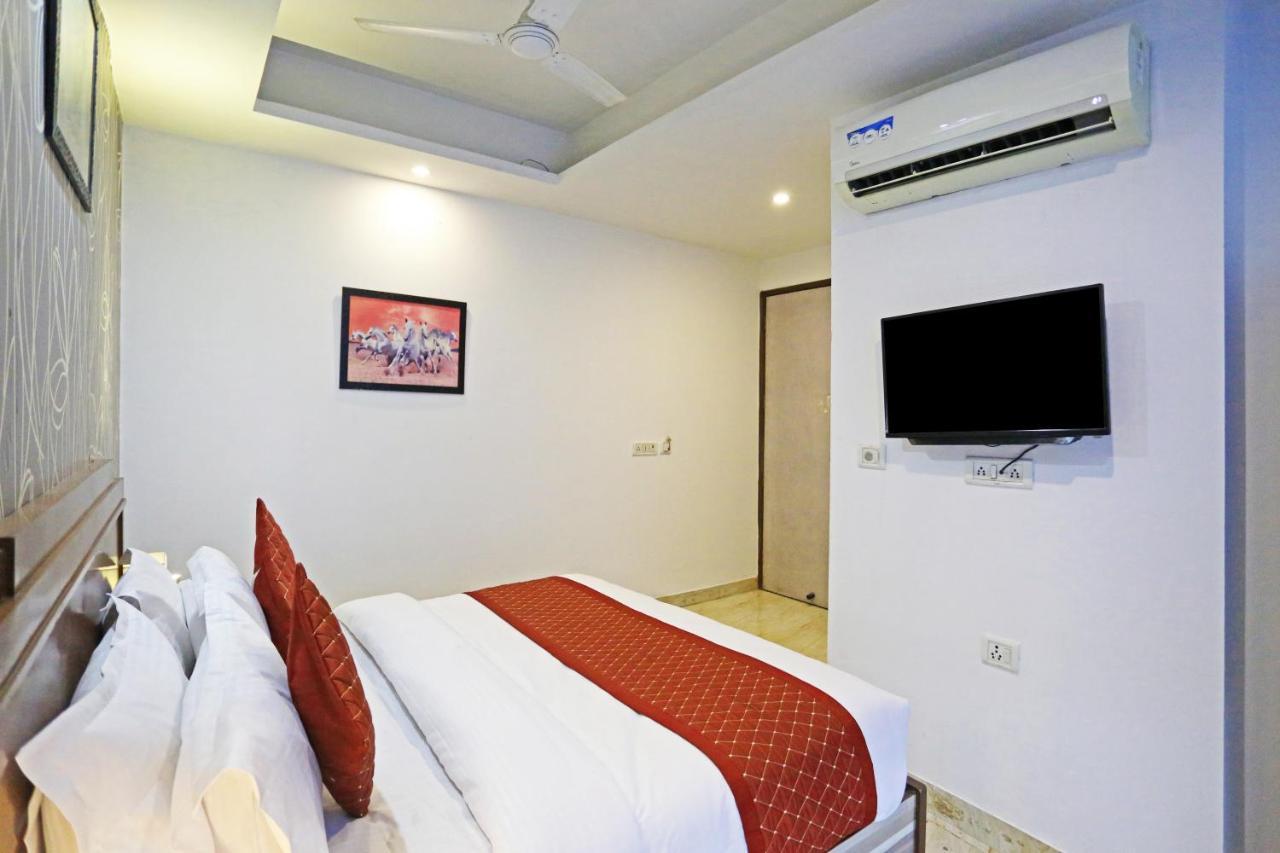 Hotel The Best Near Delhi Airport Neu-Delhi Exterior foto