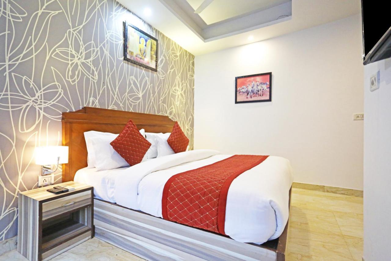 Hotel The Best Near Delhi Airport Neu-Delhi Exterior foto