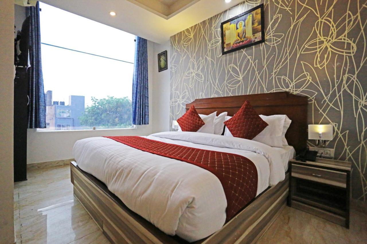 Hotel The Best Near Delhi Airport Neu-Delhi Exterior foto