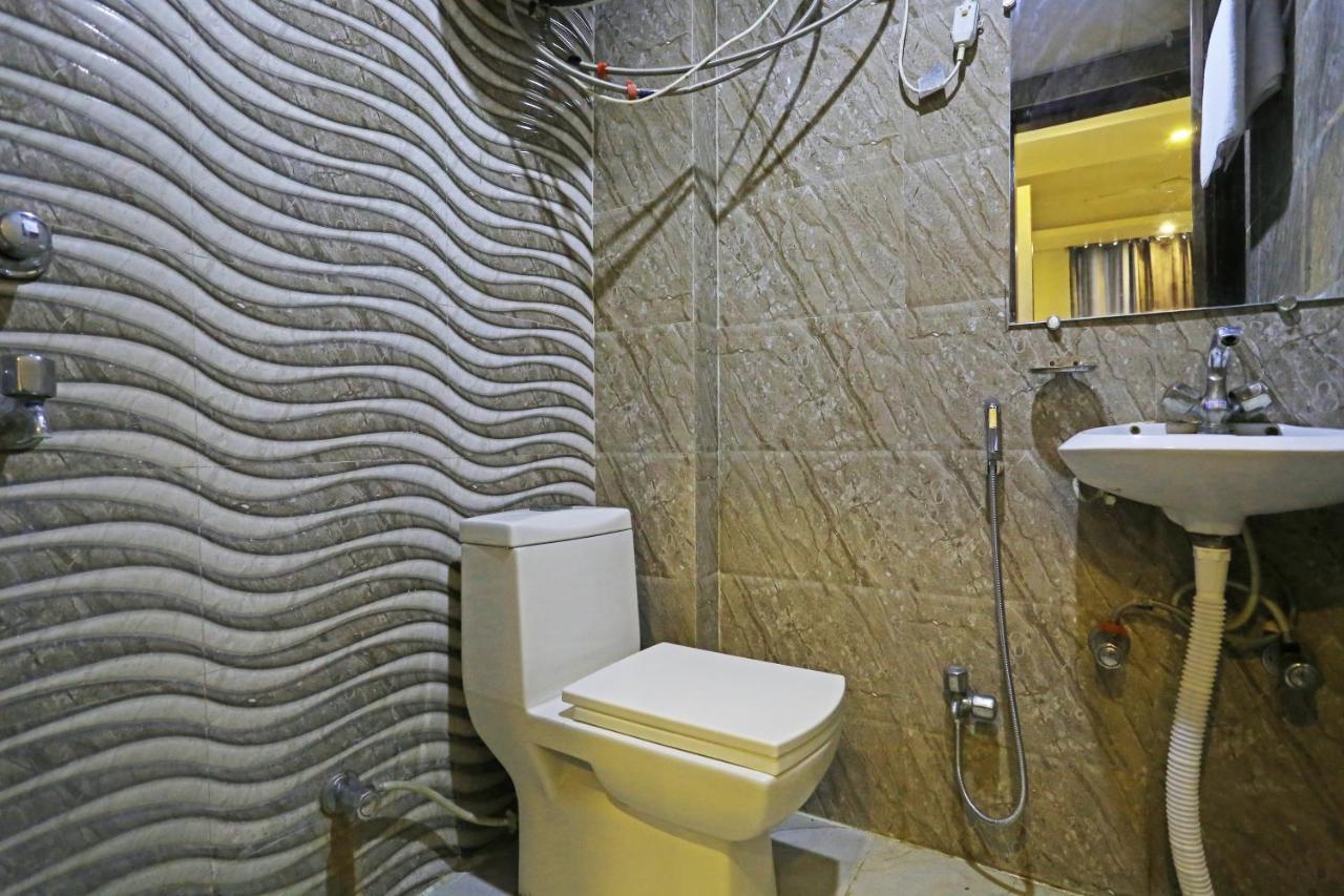 Hotel The Best Near Delhi Airport Neu-Delhi Exterior foto